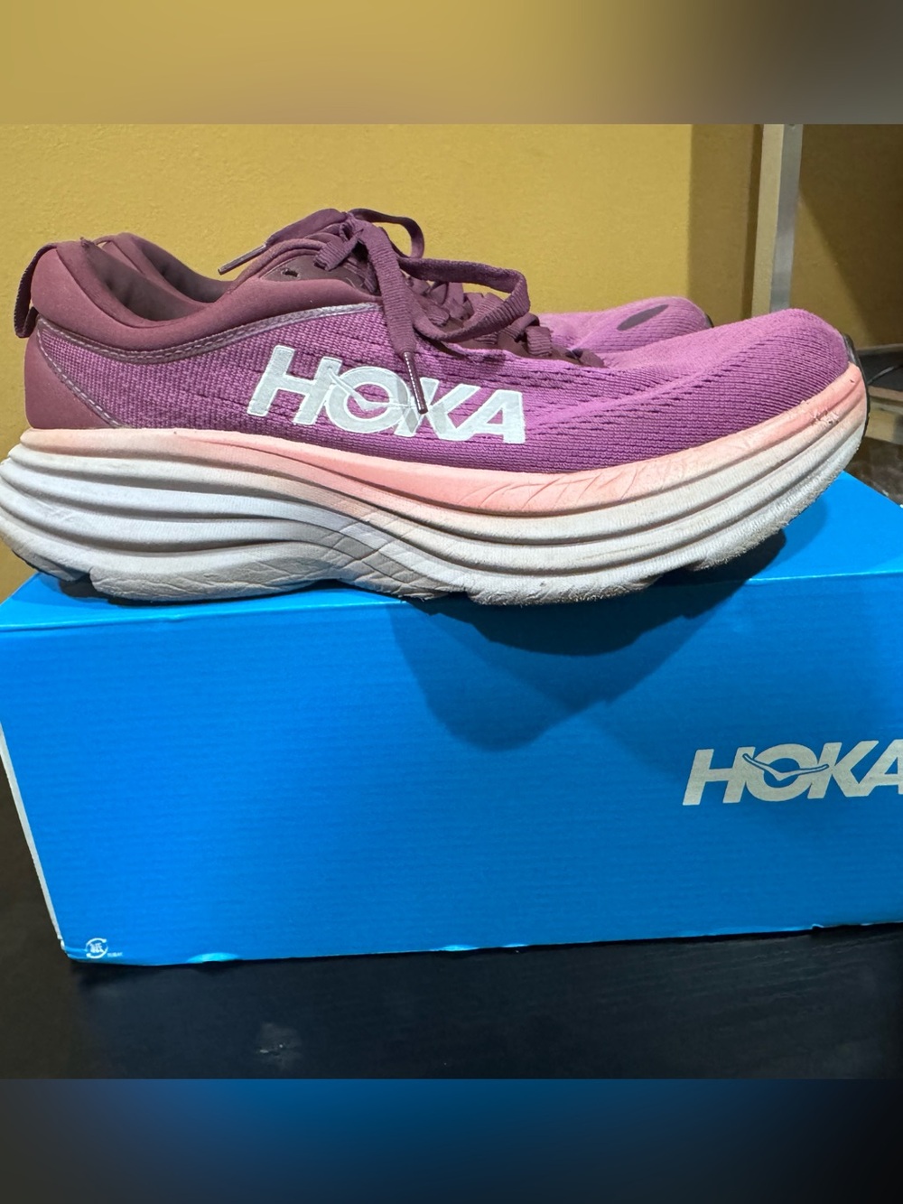 Hoka Bondi 8 Women's Running Shoes Size 7.5 in box - Picture 11 of 14